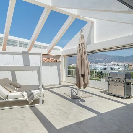 Castillo Rooftop * Fuengirola