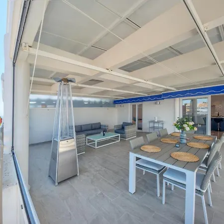 Castillo Rooftop Fuengirola
